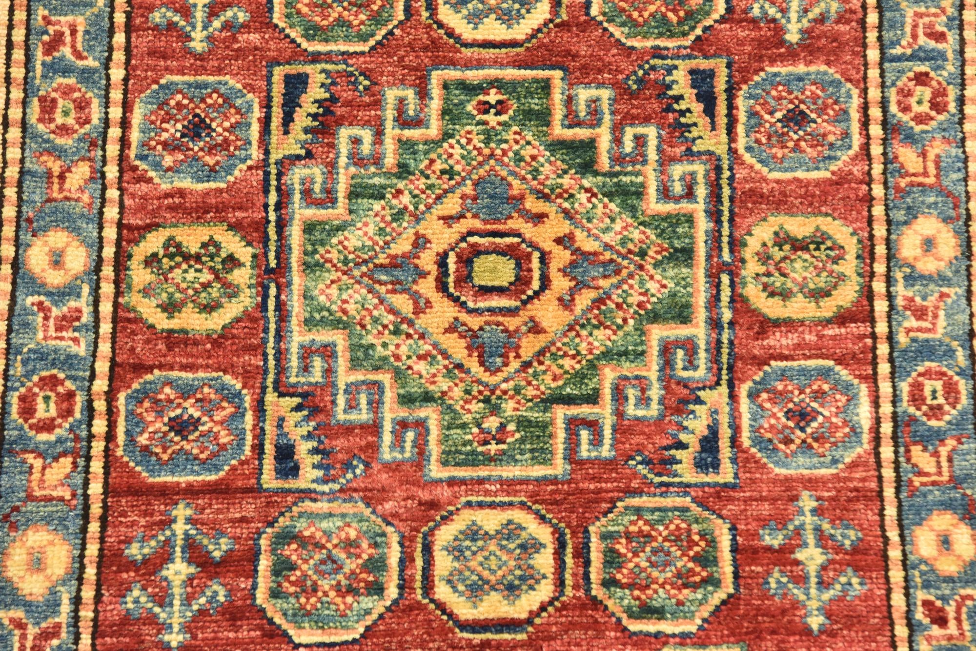 2' 7 x 4' 6 Hand Knotted Kazak Oriental Rug