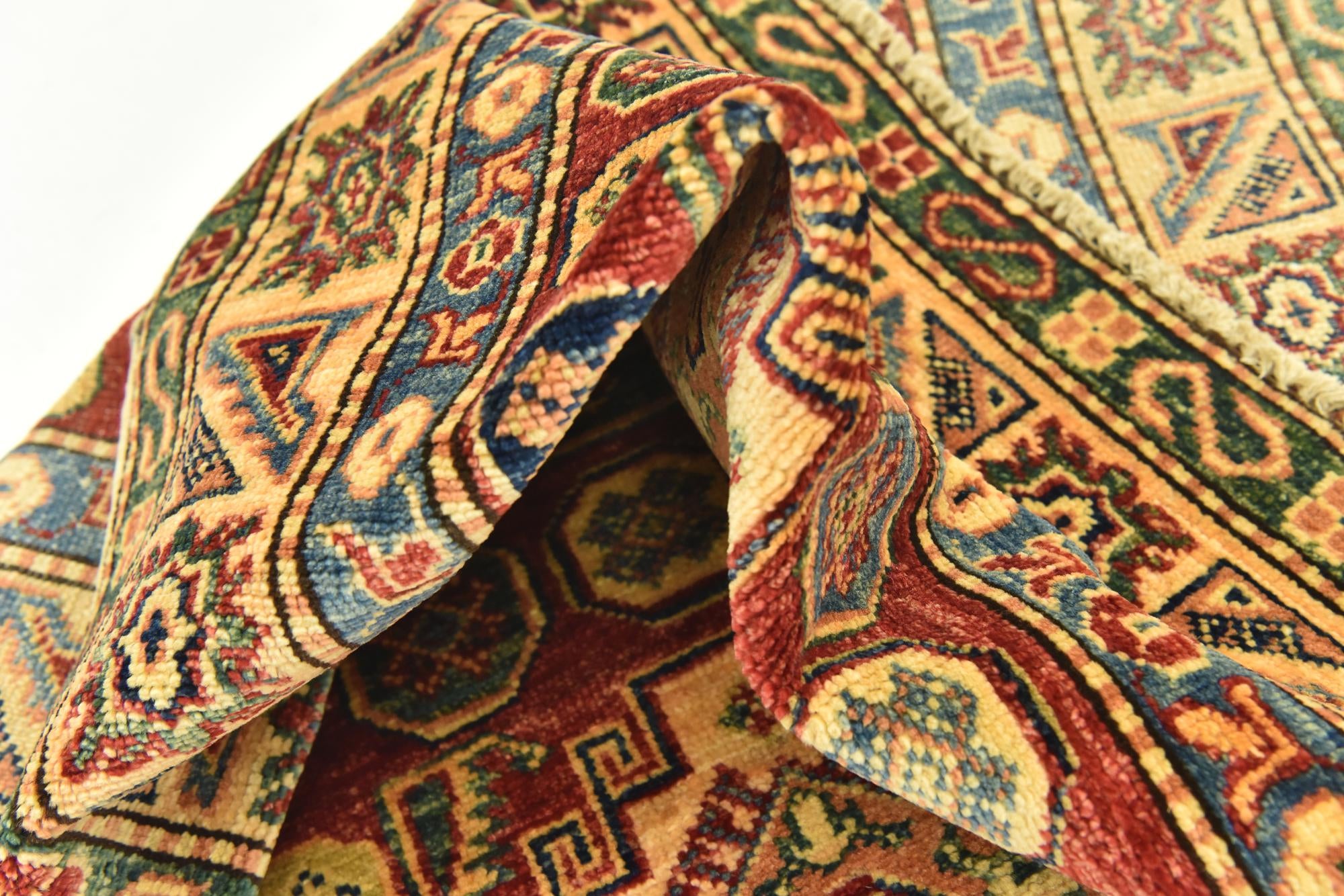 2' 7 x 4' 6 Hand Knotted Kazak Oriental Rug