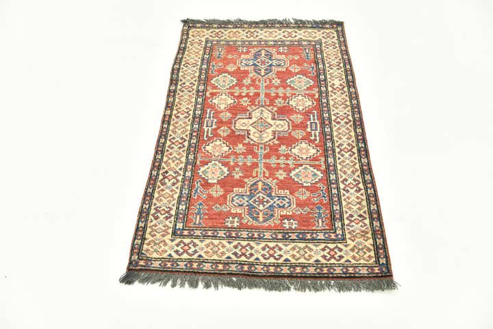 2' 8 x 4' 6 Hand Knotted Kazak Oriental Rug