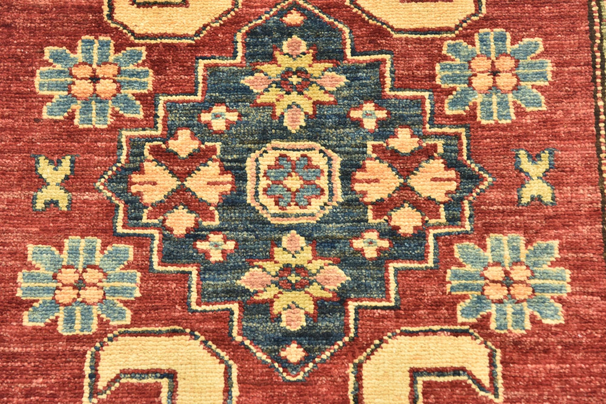 2' 8 x 3' 10 Hand Knotted Kazak Oriental Rug