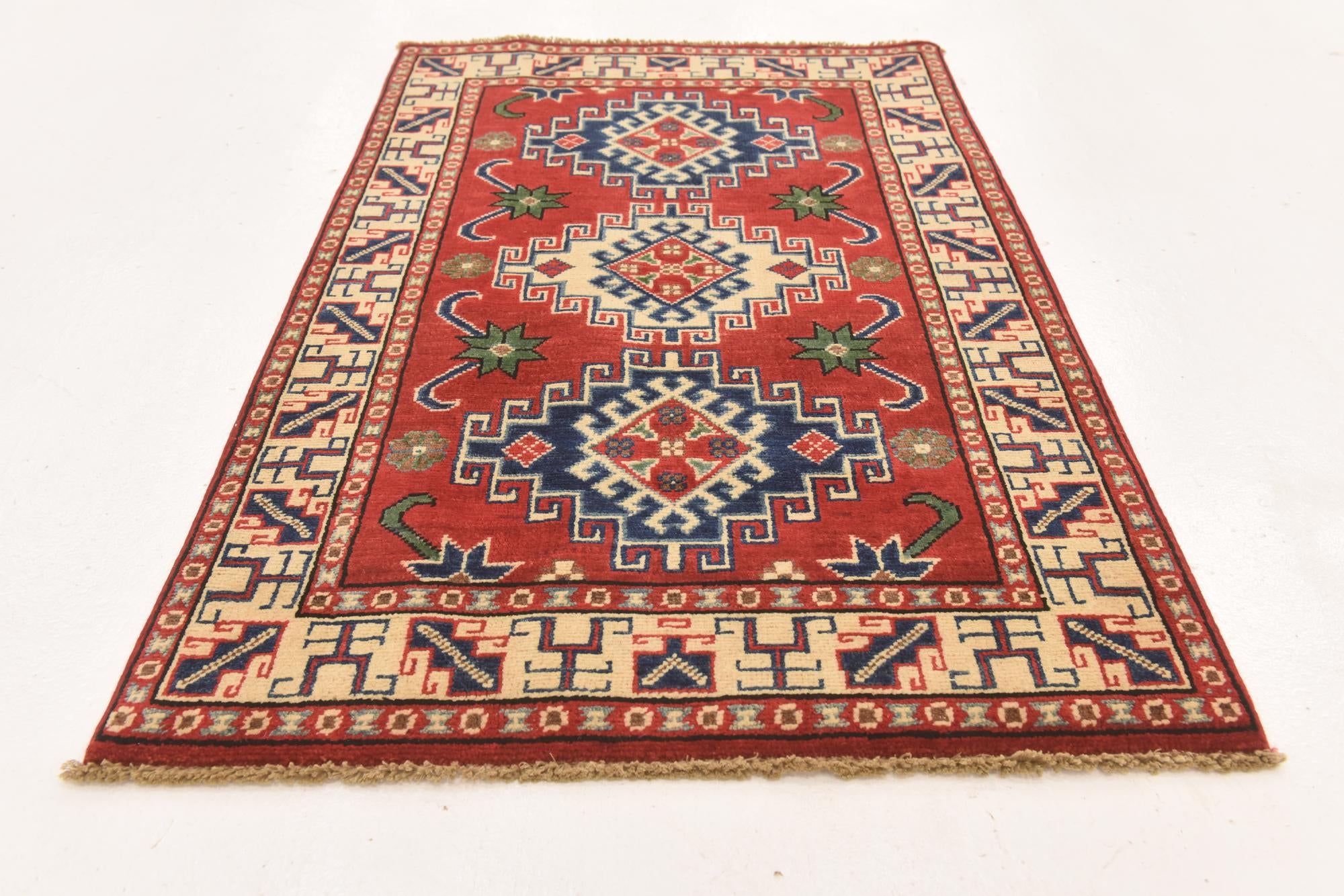 2' 8 x 4' 2 Hand Knotted Kazak Rug