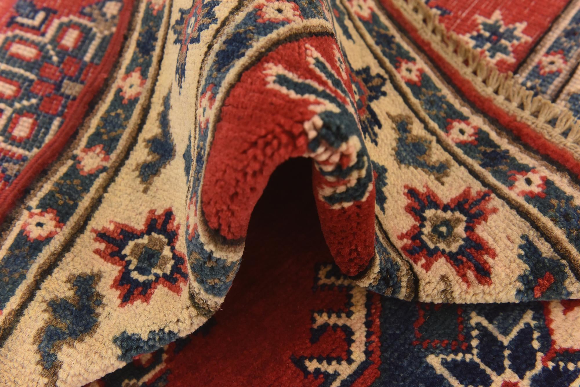 2' 7 x 4' Hand Knotted Kazak Rug