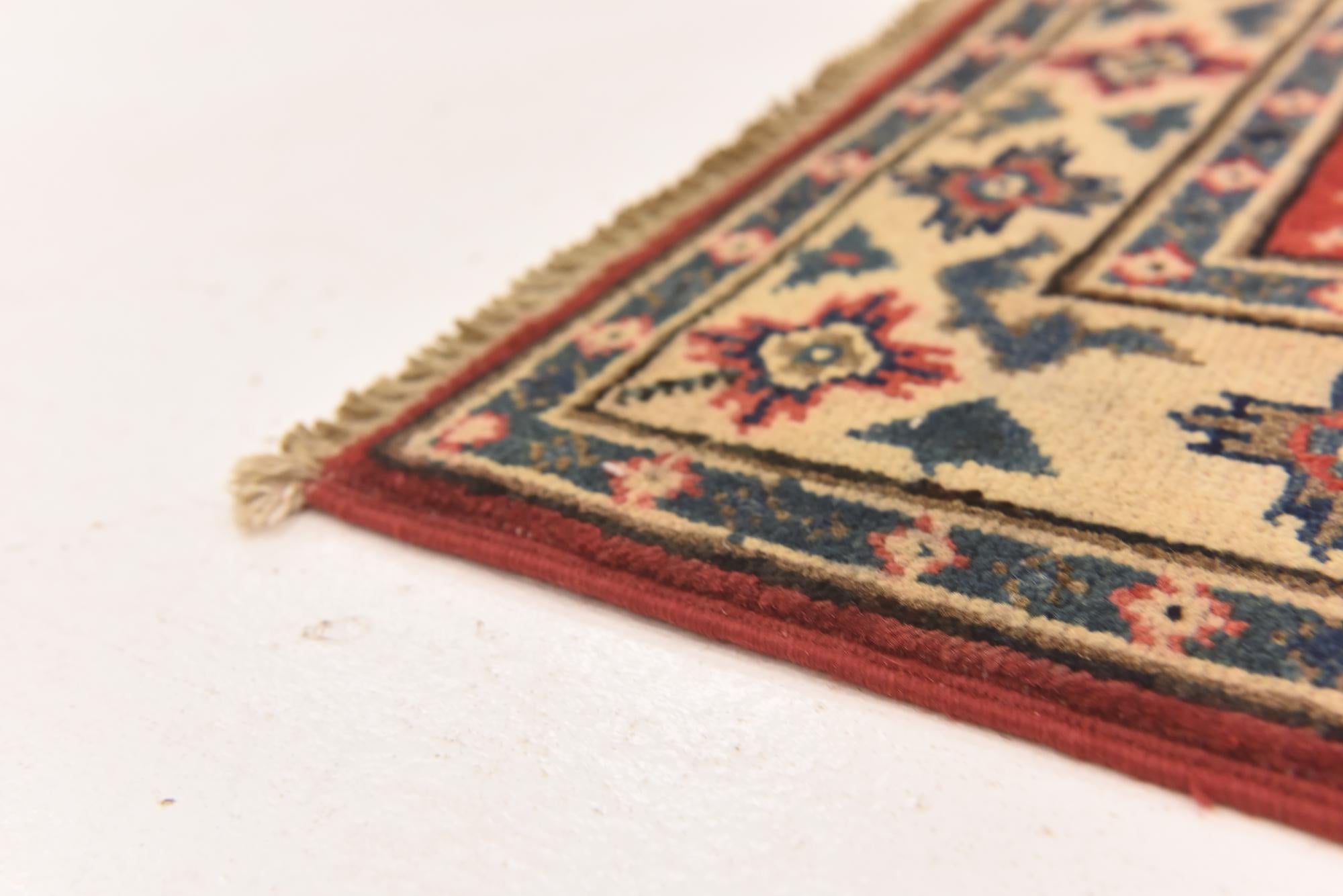 2' 7 x 4' Hand Knotted Kazak Rug
