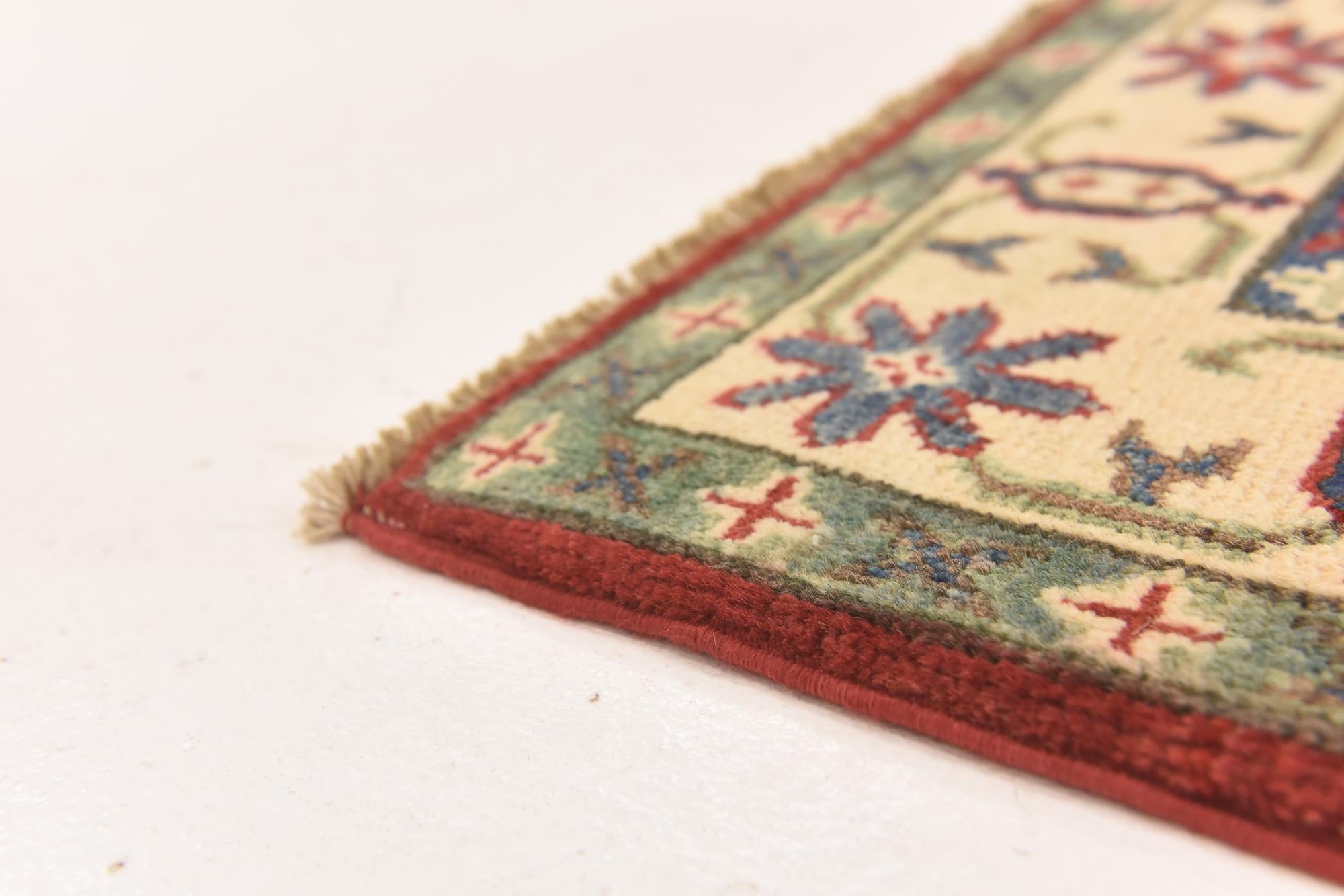 2' 8 x 4' 3 Hand Knotted Kazak Rug