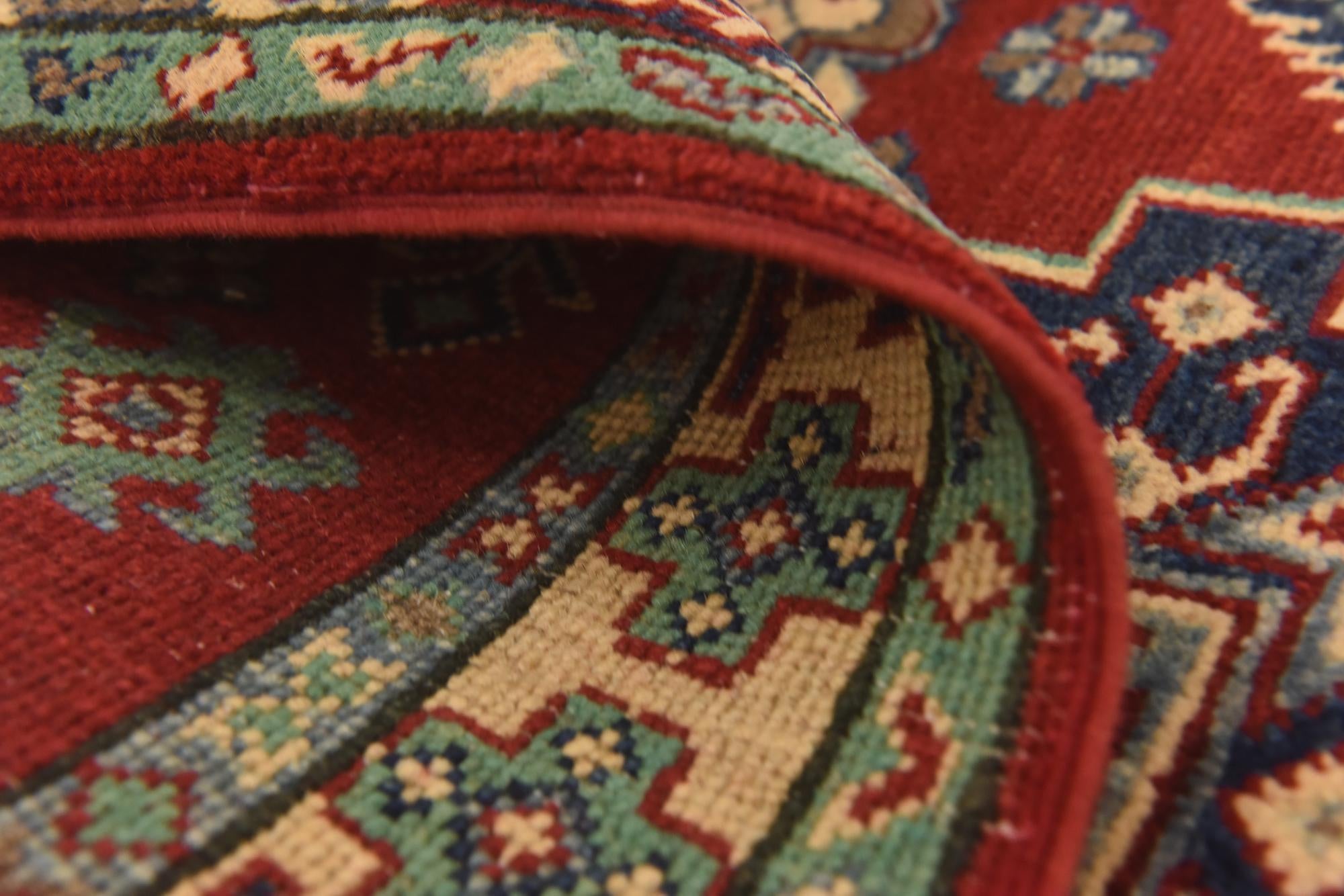 2' 8 x 4' 1 Hand Knotted Kazak Rug