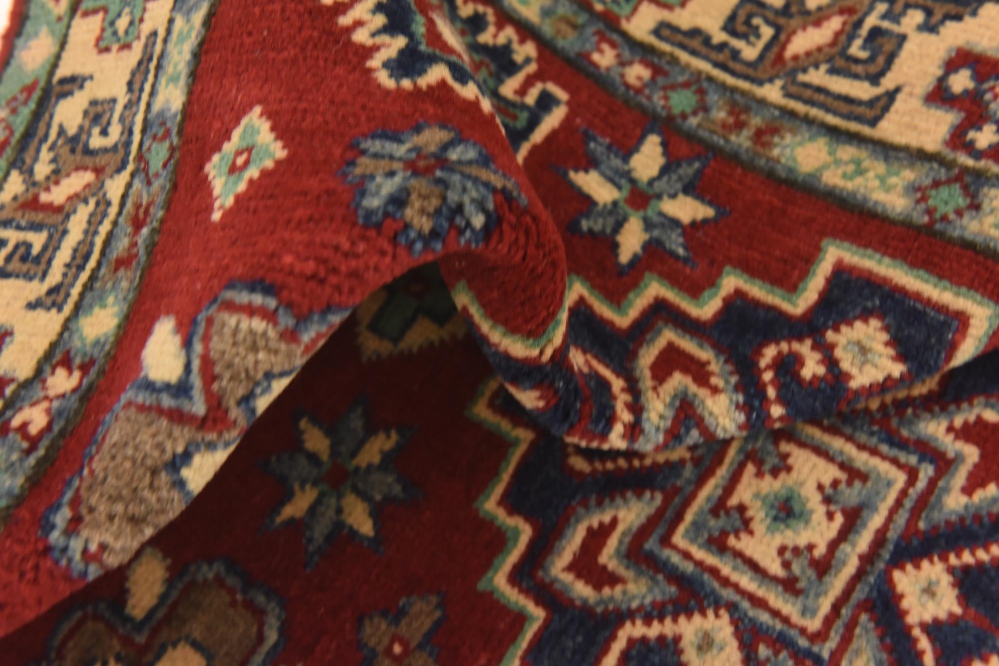 2' 8 x 4' 1 Hand Knotted Kazak Rug