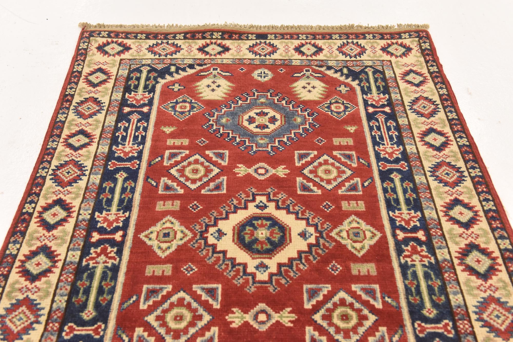 2' 8 x 4' Hand Knotted Kazak Rug