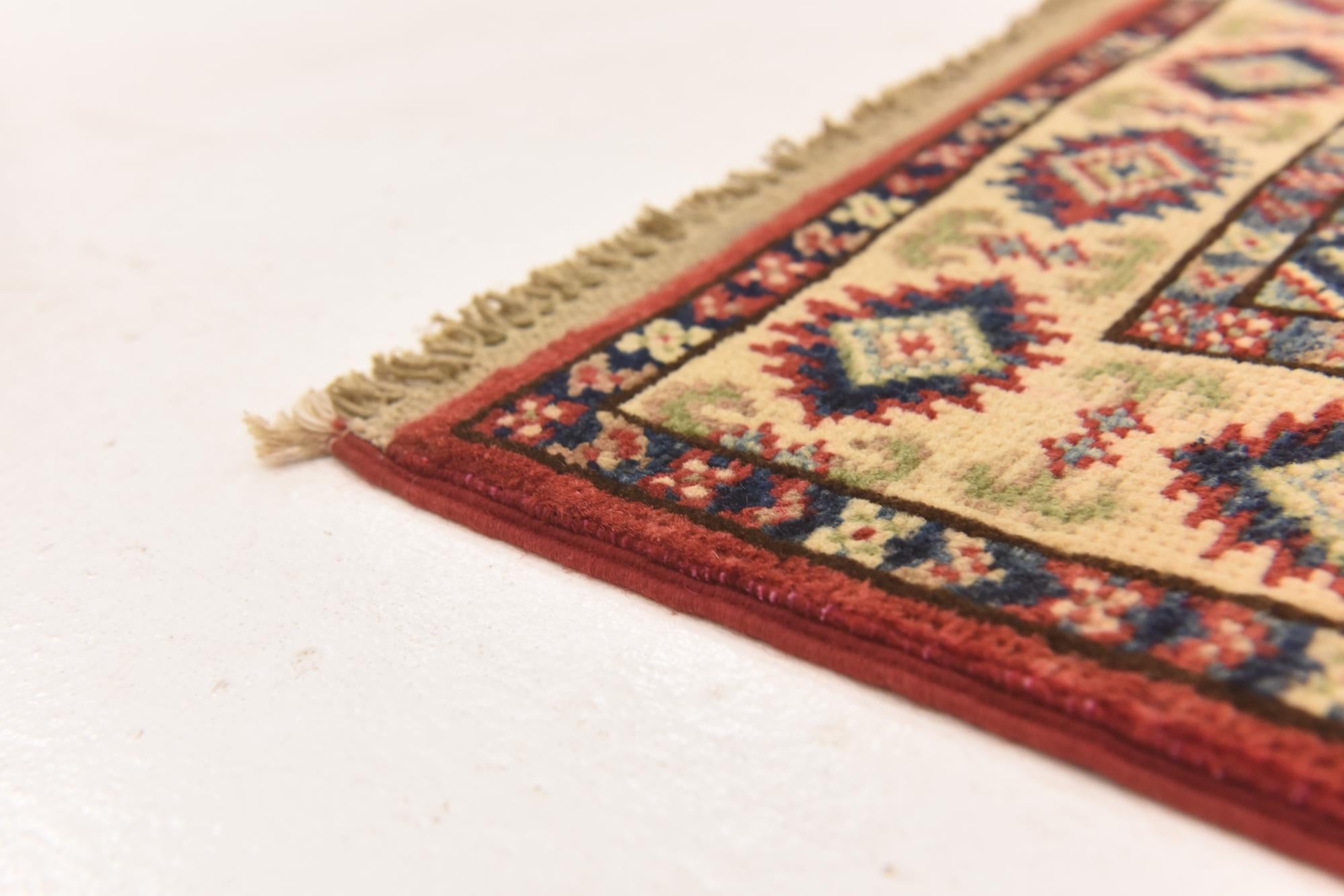2' 8 x 4' Hand Knotted Kazak Rug