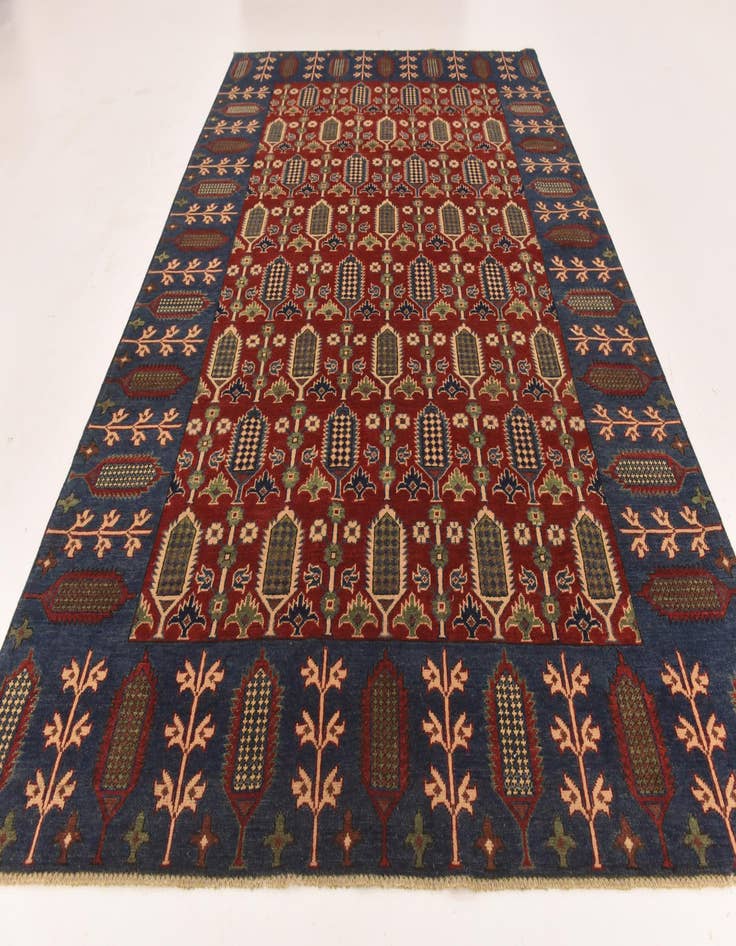Detail image of 6' 6 x 9' 9  Hand Knotted Kazak Rug