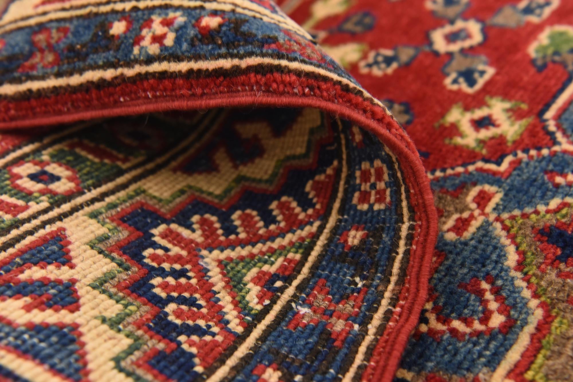 2' 9 x 4' Hand Knotted Kazak Rug