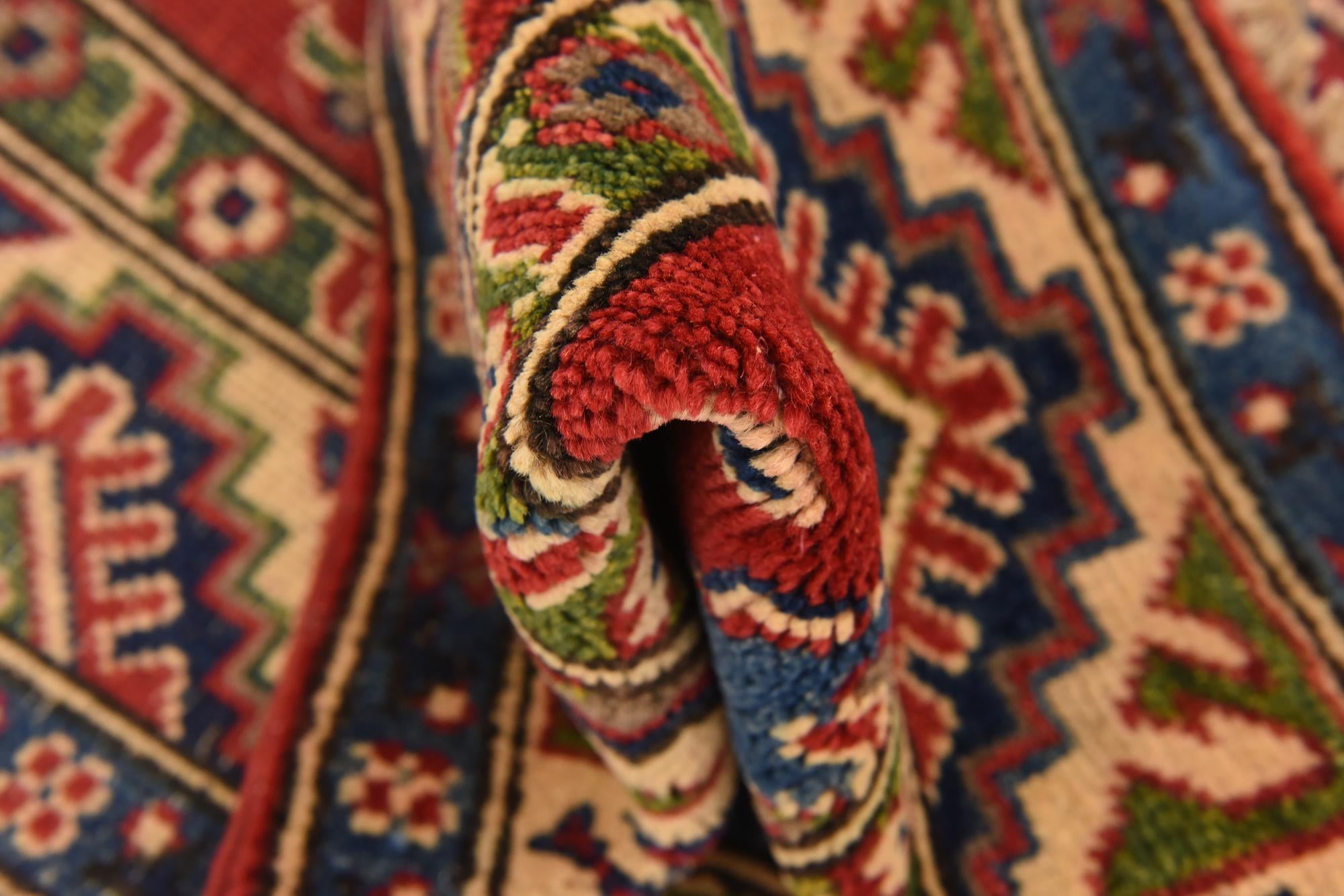 2' 9 x 4' Hand Knotted Kazak Rug