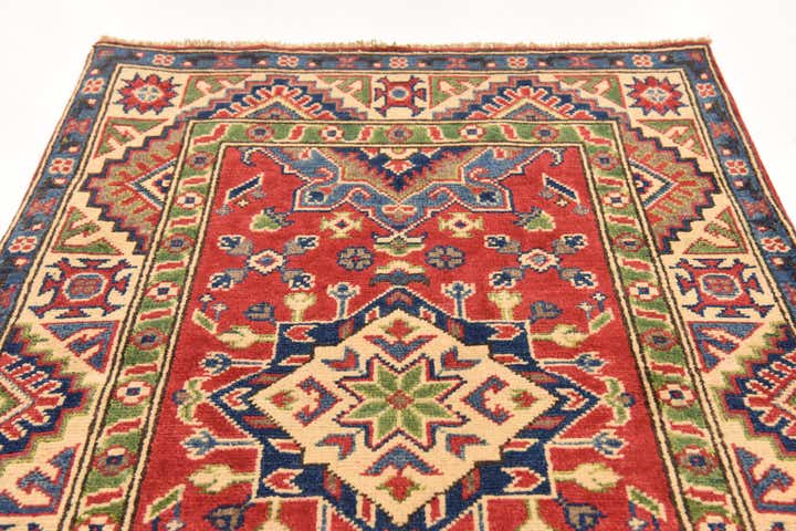 2' 9 x 4' Hand Knotted Kazak Rug