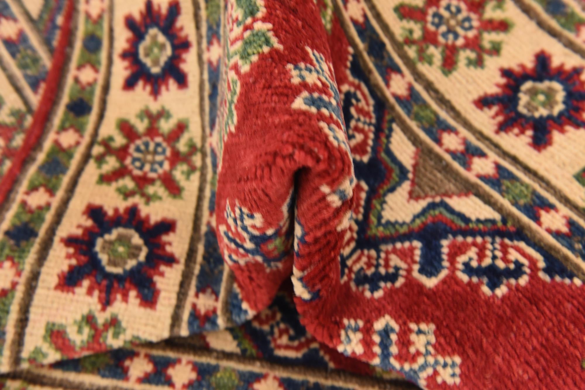 2' 8 x 4' 3 Hand Knotted Kazak Rug