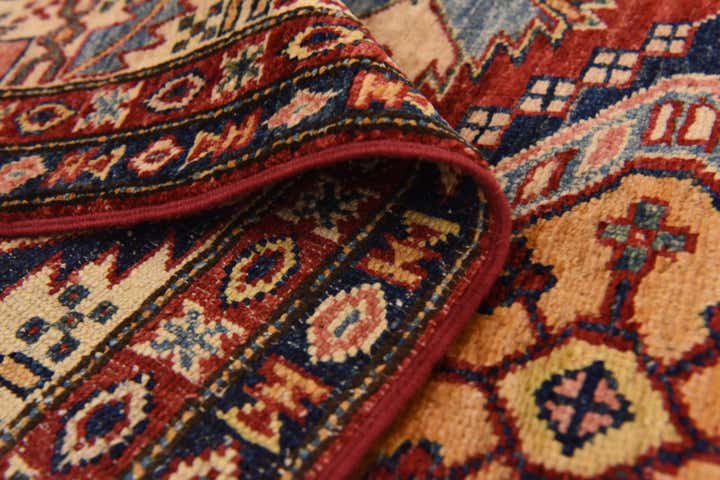 5' 9 x 7' 11 Hand Knotted Kazak Oriental Rug