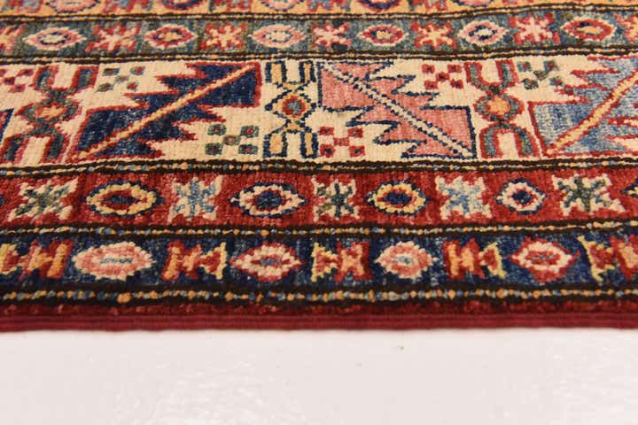 5' 9 x 7' 11 Hand Knotted Kazak Oriental Rug