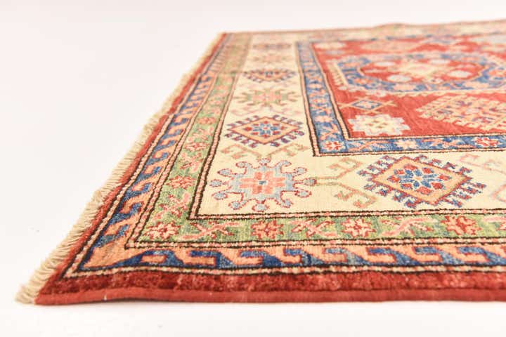 5' 7 x 8' Hand Knotted Kazak Oriental Rug