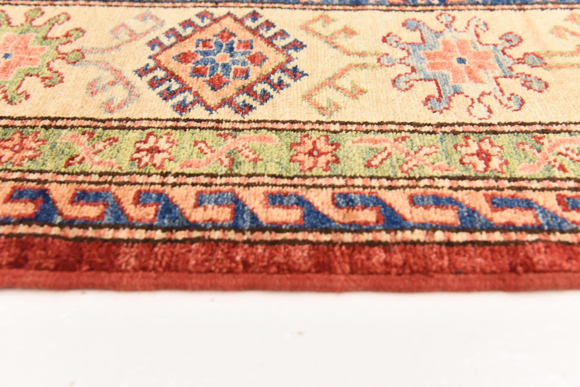 5' 7 x 8' Hand Knotted Kazak Oriental Rug