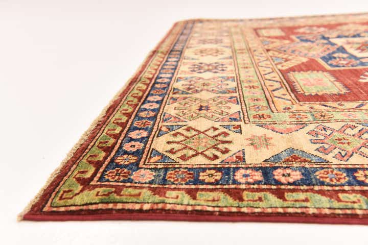 5' 10 x 7' 11 Hand Knotted Kazak Oriental Rug