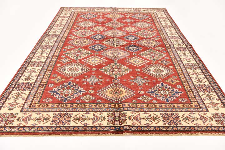 5' 7 x 8' Hand Knotted Kazak Oriental Rug