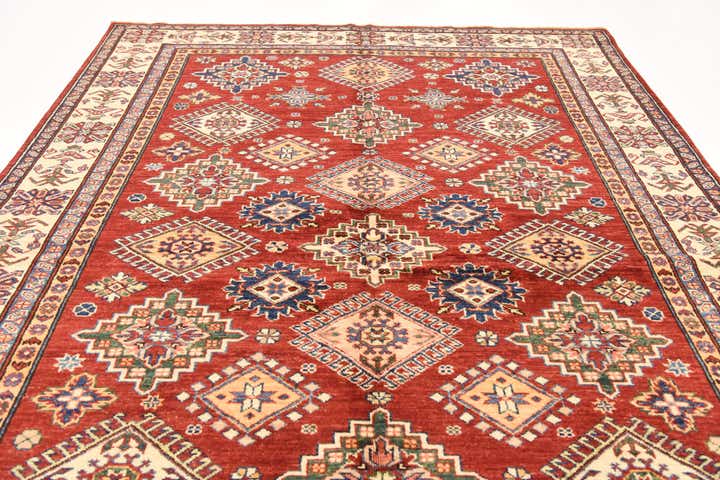 5' 7 x 8' Hand Knotted Kazak Oriental Rug