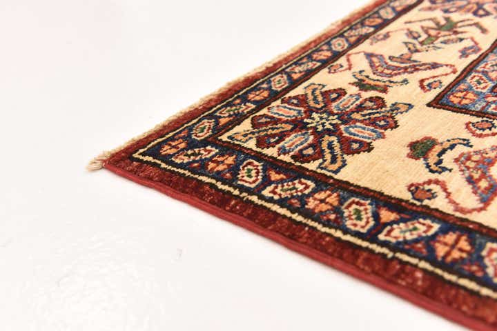 5' 7 x 8' Hand Knotted Kazak Oriental Rug