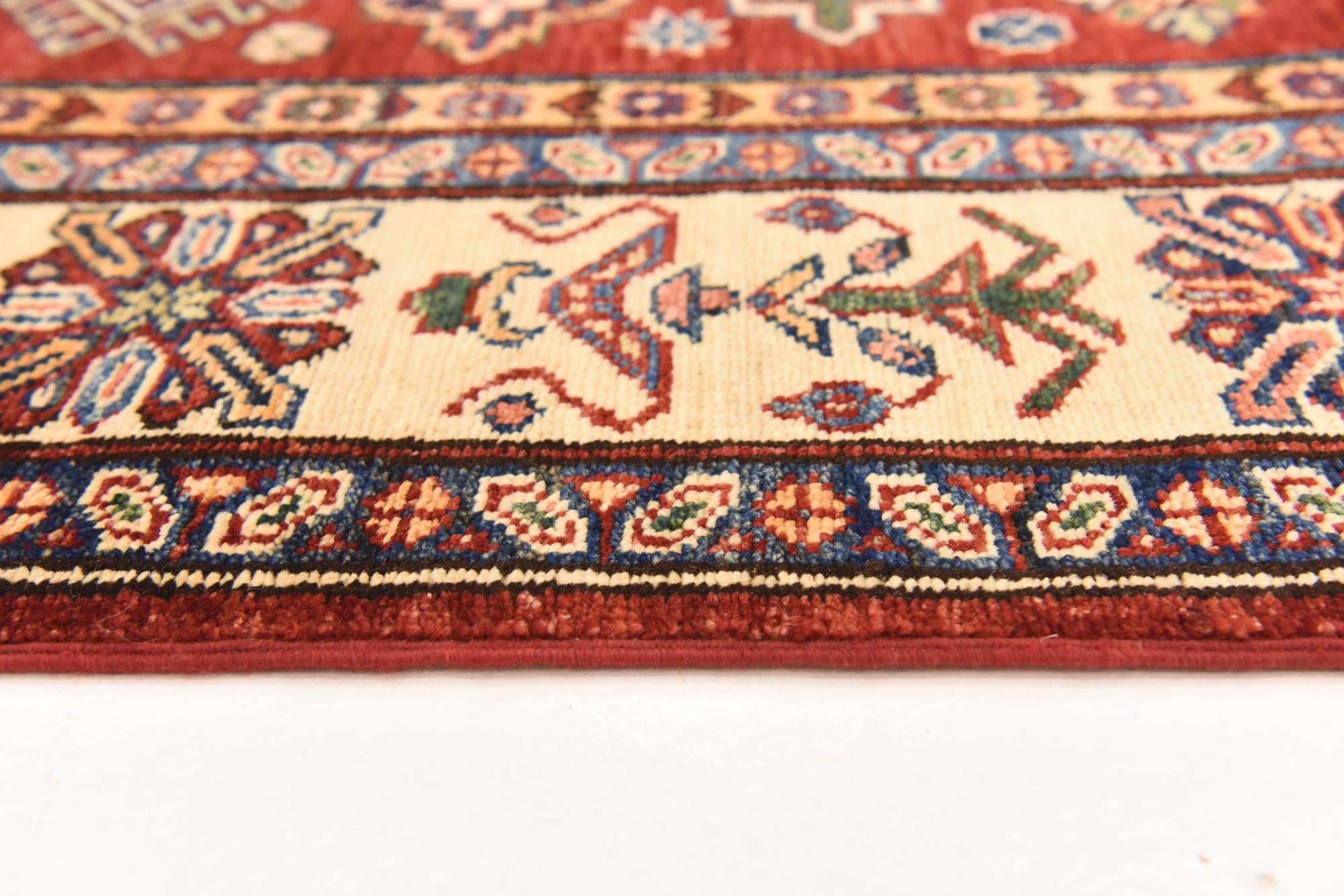 5' 7 x 8' Hand Knotted Kazak Oriental Rug