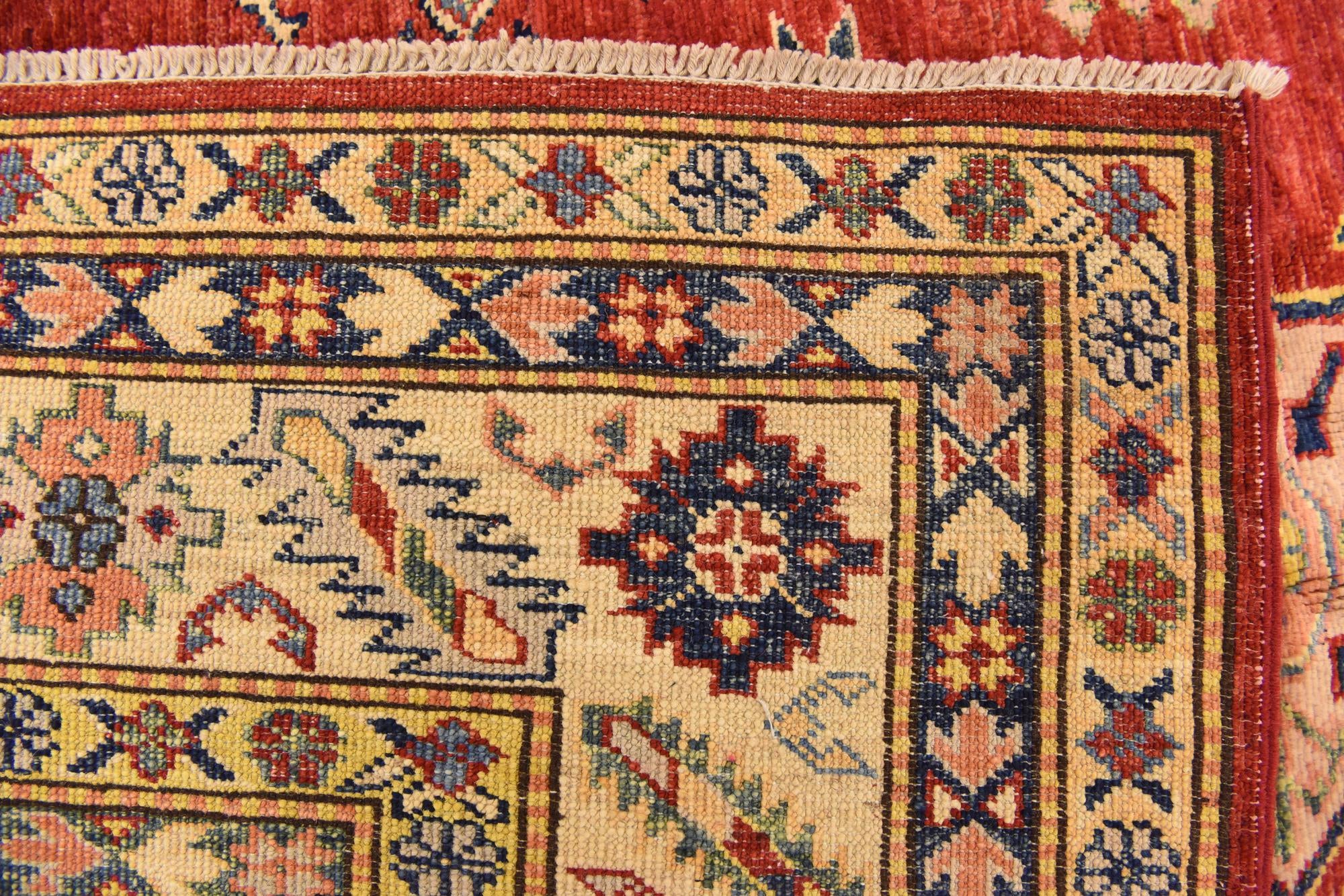 5' 9 x 7' 10 Hand Knotted Kazak Oriental Rug