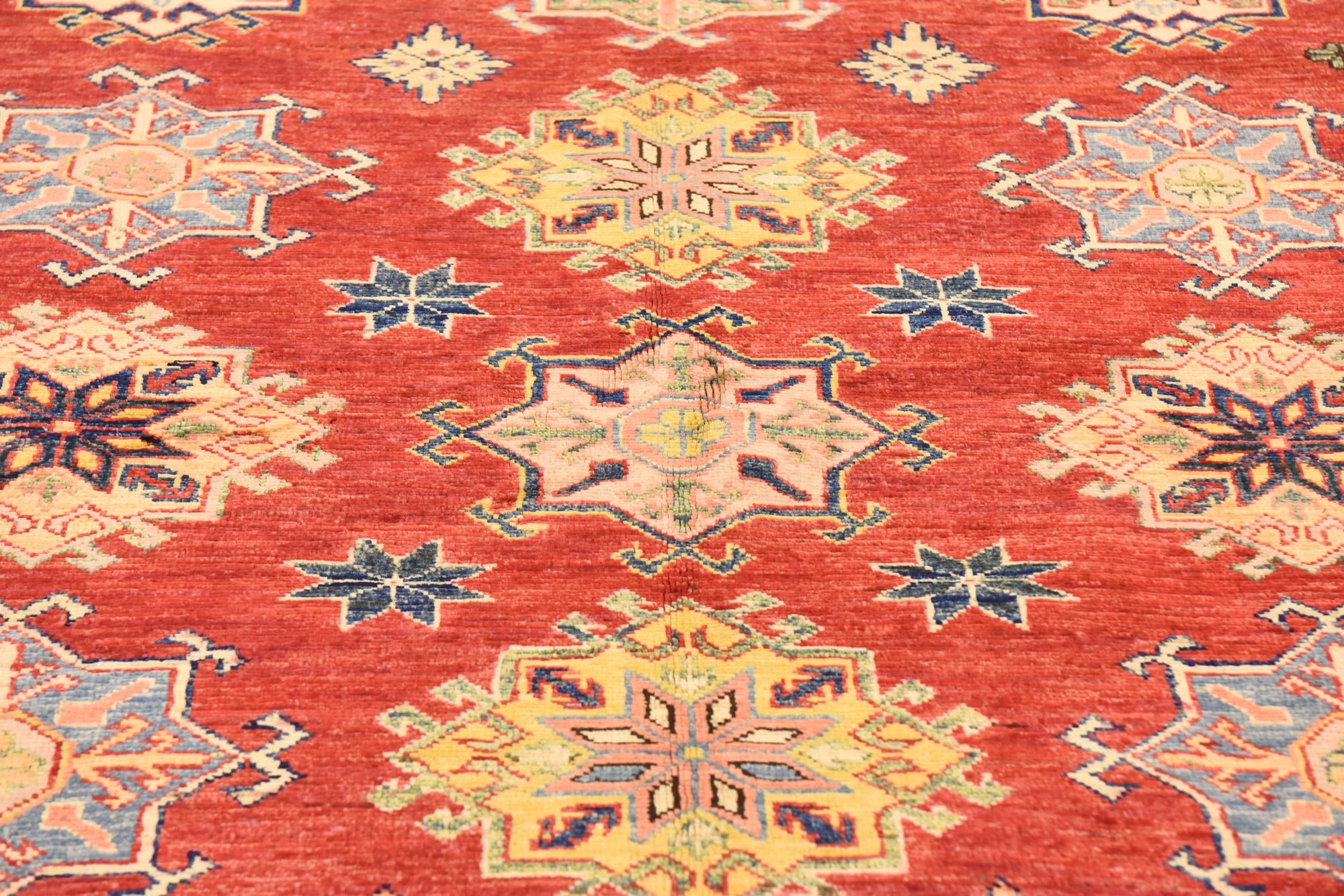 5' 9 x 7' 10 Hand Knotted Kazak Oriental Rug