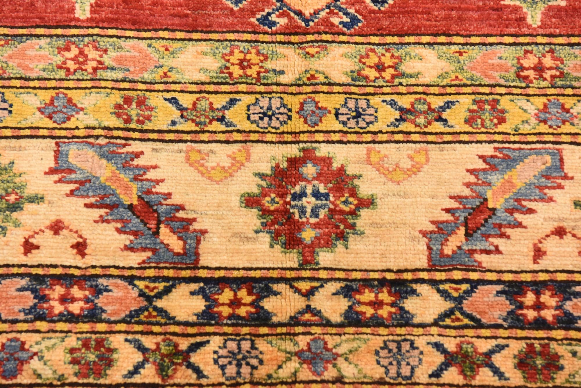 5' 9 x 7' 10 Hand Knotted Kazak Oriental Rug
