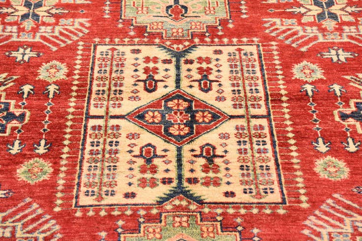 Detail image of 6' x 7' 10 Hand Knotted Kazak Oriental Rug
