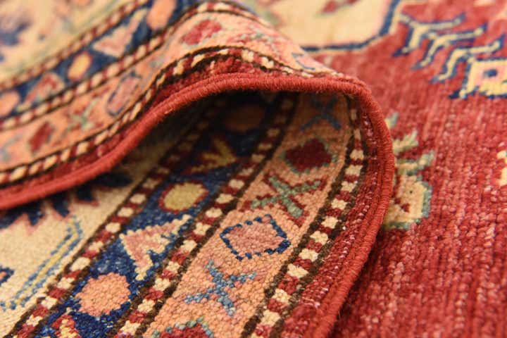 5' 9 x 8' 5 Hand Knotted Kazak Oriental Rug