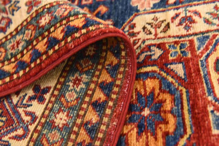 5' 7 x 7' 10 Hand Knotted Kazak Oriental Rug