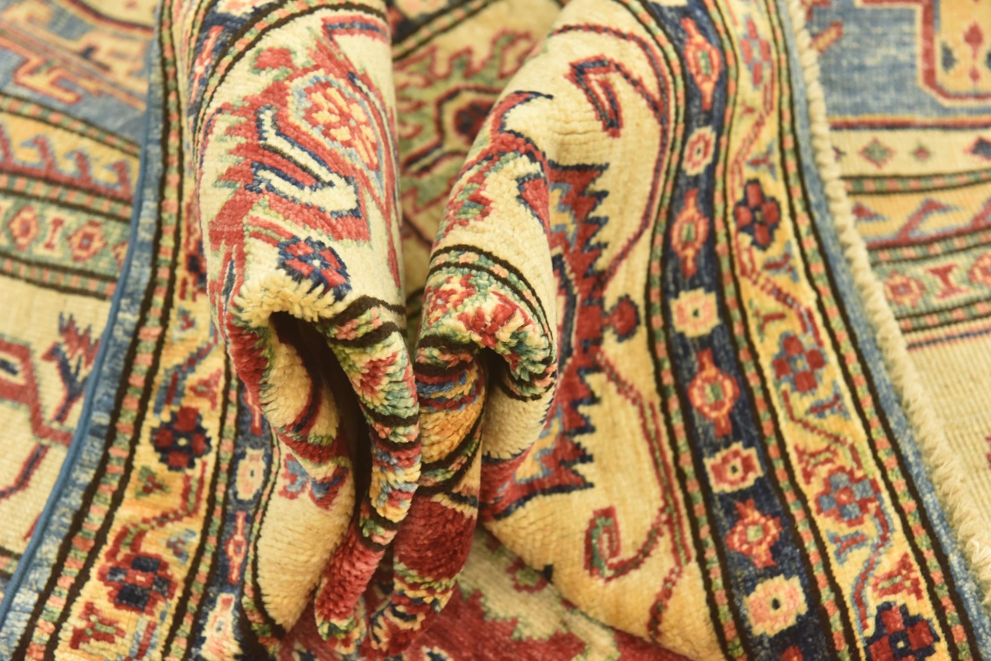 6' x 8' 7 Hand Knotted Kazak Oriental Rug