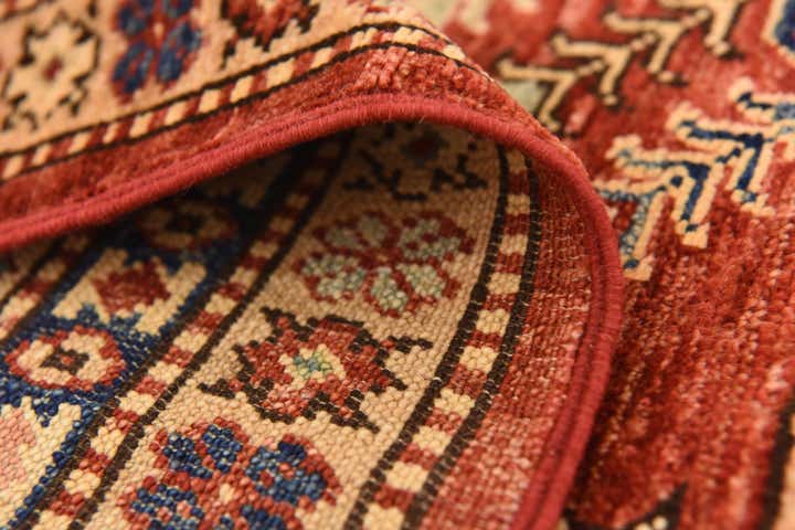 5' 9 x 7' 11 Hand Knotted Kazak Oriental Rug