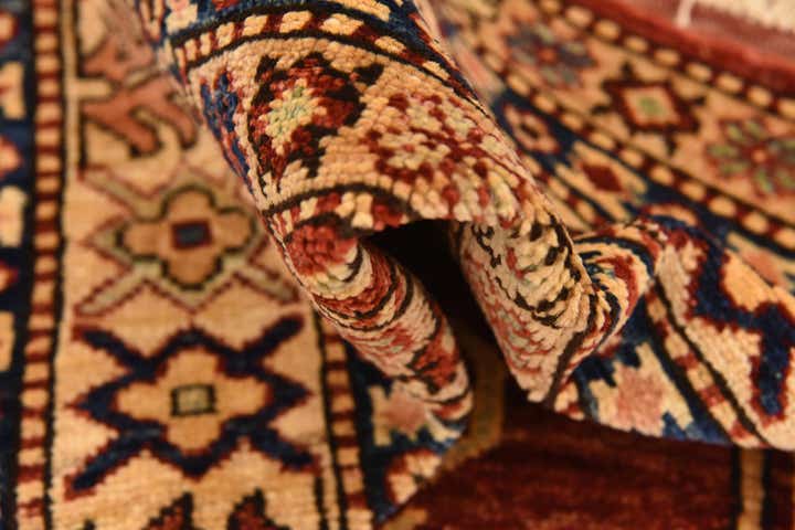 5' 9 x 7' 11 Hand Knotted Kazak Oriental Rug