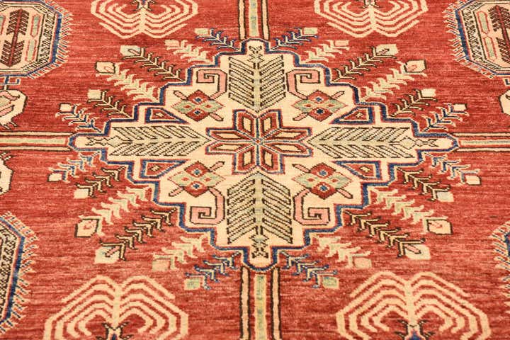 5' 9 x 7' 11 Hand Knotted Kazak Oriental Rug