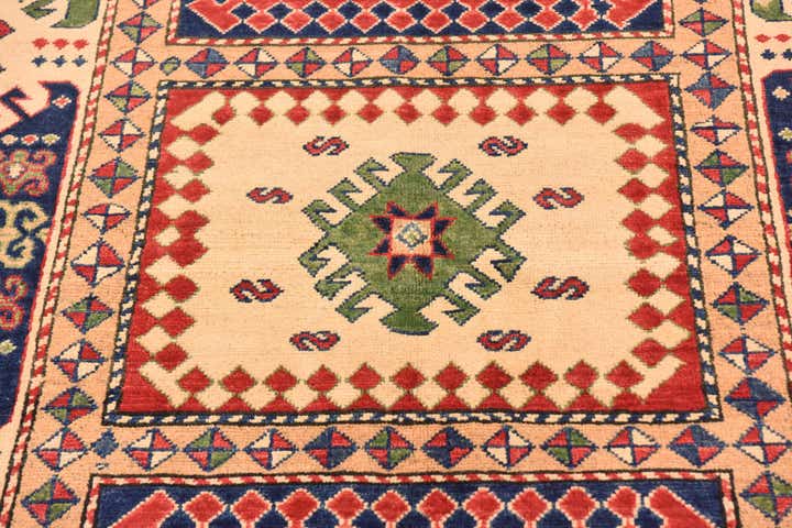 5' 8 x 7' 10 Hand Knotted Kazak Rug