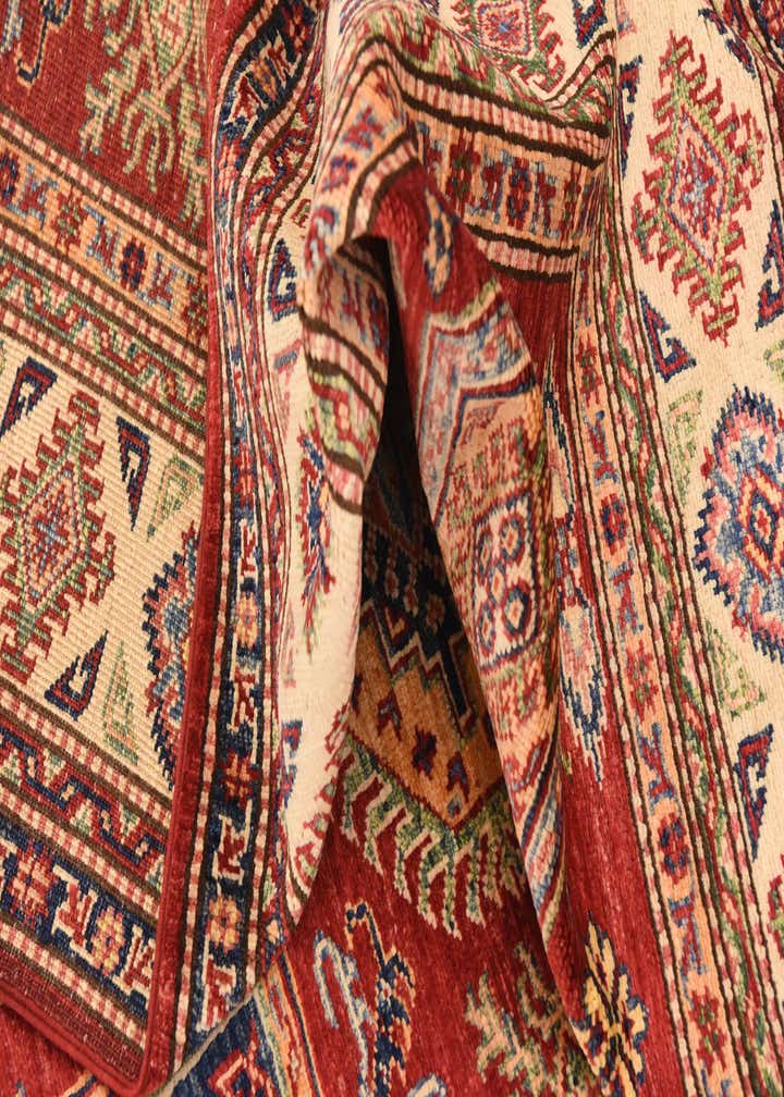 4' 11 x 6' 7 Hand Knotted Kazak Oriental Rug