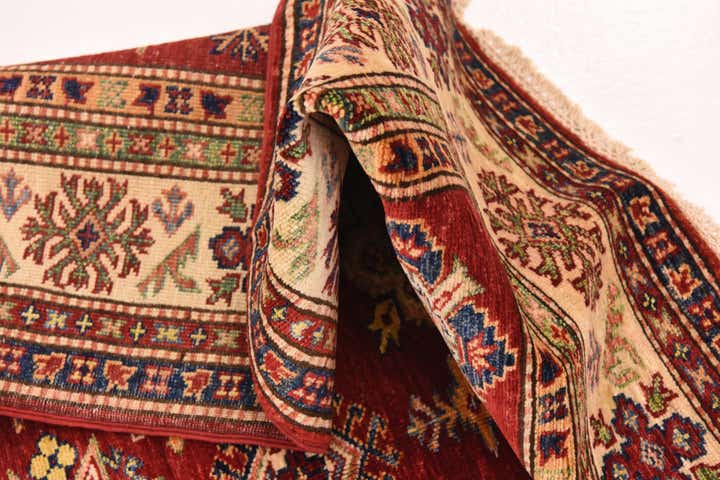 4' 11 x 6' 3 Hand Knotted Kazak Oriental Rug