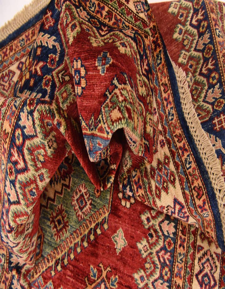 Detail image of 5' x 6' 6  Hand Knotted Kazak Oriental Rug