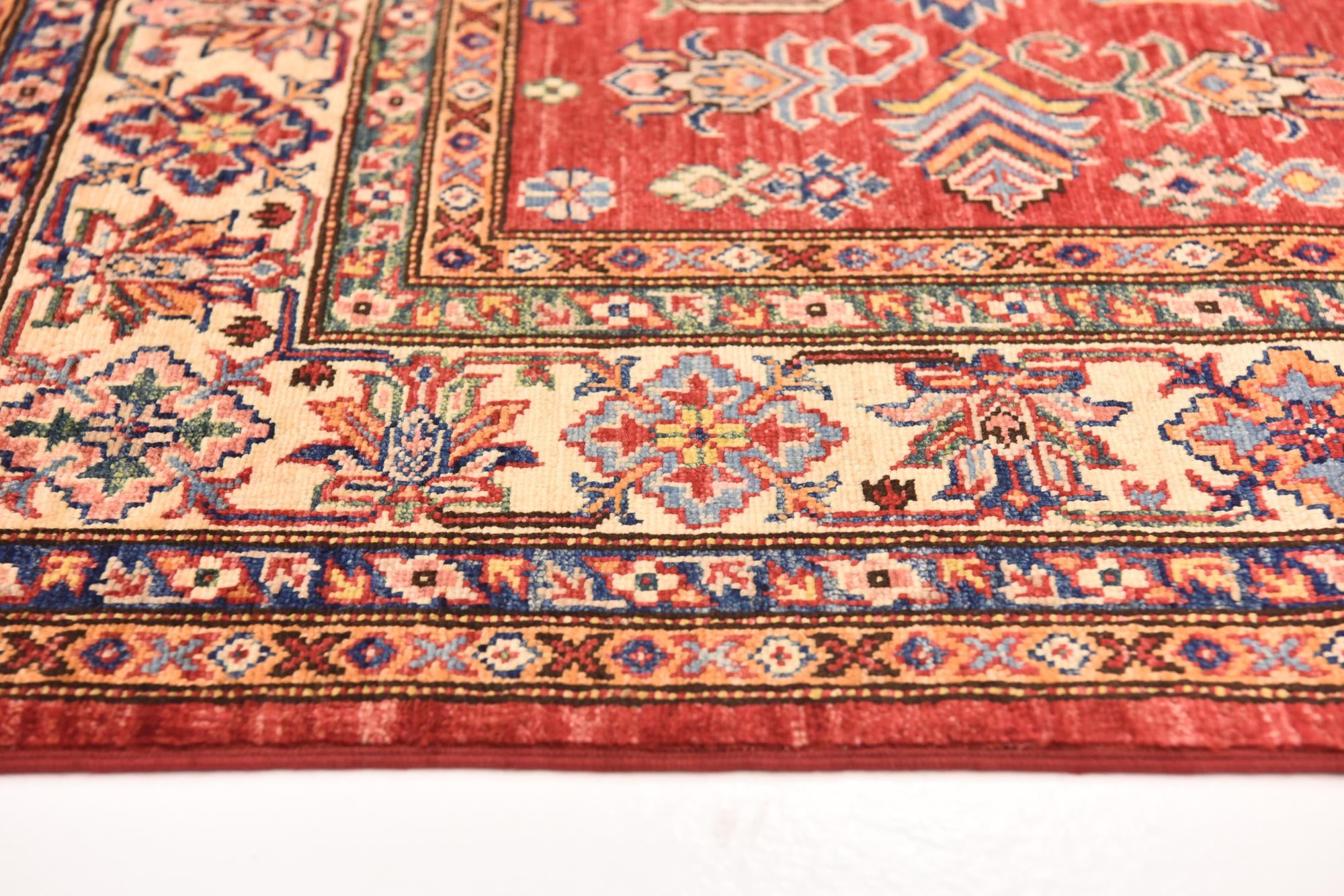 5' 2 x 6' 7 Hand Knotted Kazak Rug
