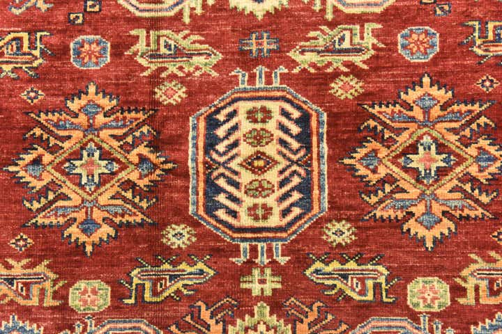 5' 8 x 7' 10 Hand Knotted Kazak Oriental Rug