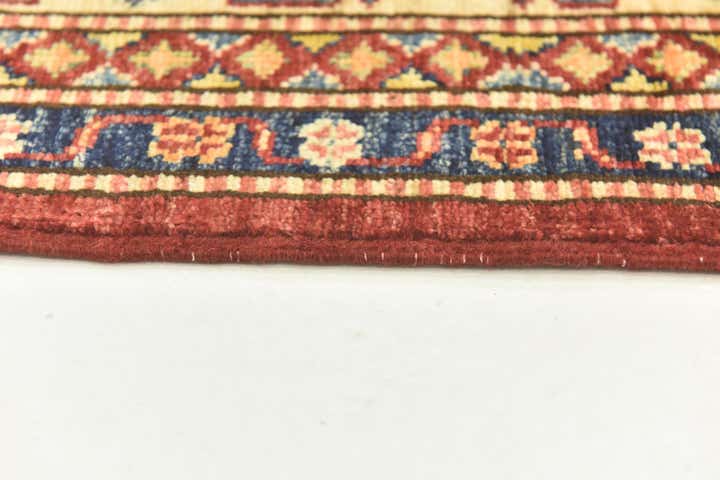 5' 8 x 7' 10 Hand Knotted Kazak Oriental Rug