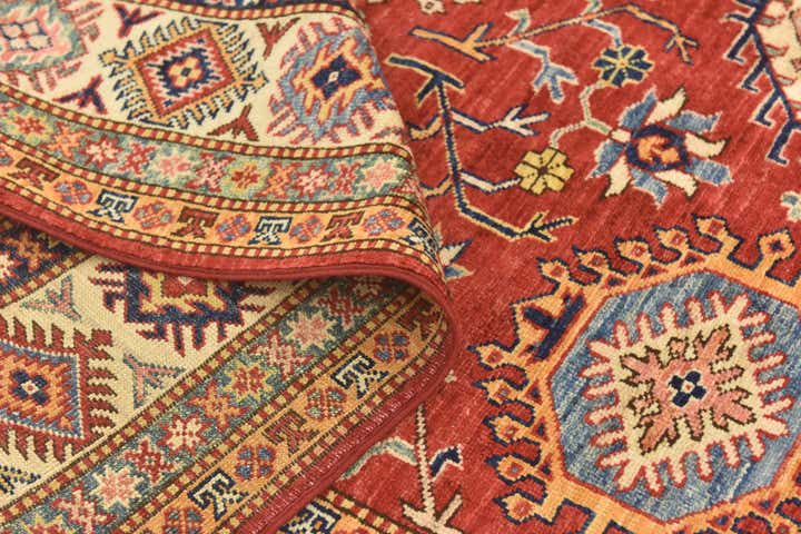 5' 10 x 8' Hand Knotted Kazak Oriental Rug