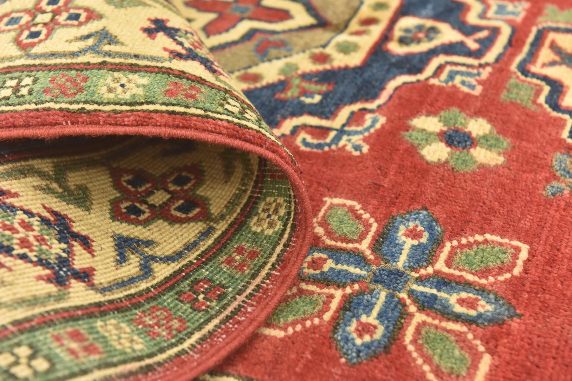 4' 1 x 6' Hand Knotted Kazak Rug