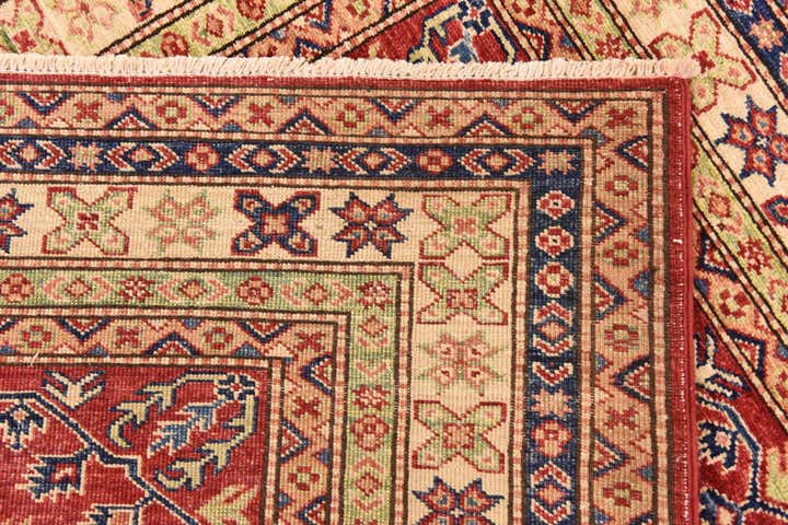 4' 11 x 6' 6 Hand Knotted Kazak Oriental Rug