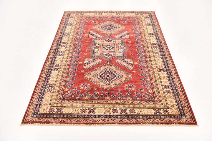4' 11 x 6' 6 Hand Knotted Kazak Oriental Rug