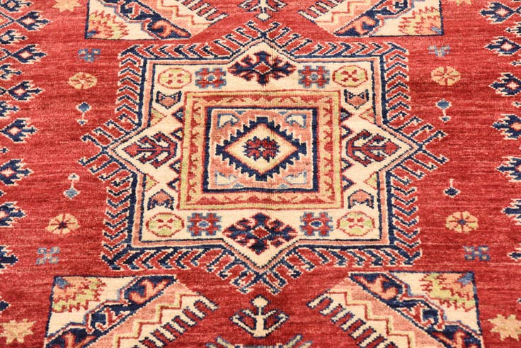 Detail image of 4' 11 x 6' 6 Hand Knotted Kazak Oriental Rug