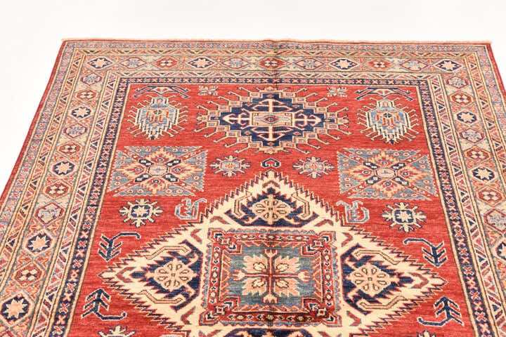 4' 11 x 6' 7 Hand Knotted Kazak Oriental Rug