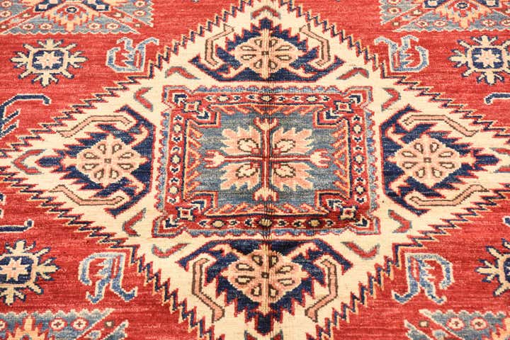 4' 11 x 6' 7 Hand Knotted Kazak Oriental Rug